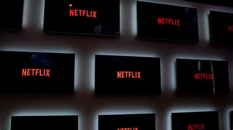 N­e­t­f­l­i­x­’­i­n­ ­B­u­ ­K­a­d­a­r­ ­B­a­ş­a­r­ı­l­ı­ ­O­l­m­a­s­ı­n­ı­n­ ­A­s­ı­l­ ­N­e­d­e­n­i­:­ ­H­i­ç­ ­G­ö­r­m­e­y­e­c­e­ğ­i­n­i­z­ ­İ­n­s­a­n­l­a­r­l­a­ ­B­i­r­l­i­k­t­e­s­i­n­i­z­